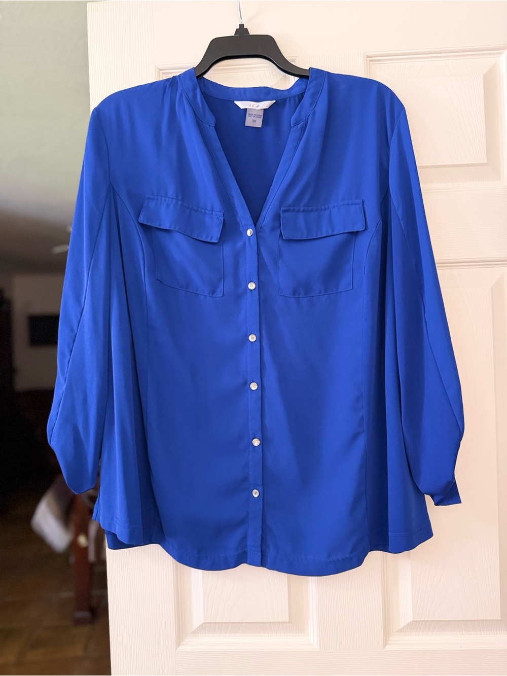 Women’s Royal Blue Button-Front Blouse